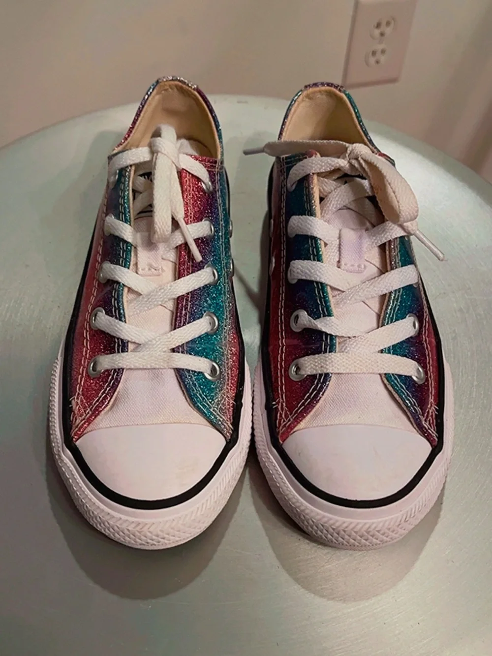 Converse Chuck Taylor All Star Low Glitter Rainbow Sneakers Youth Size 1